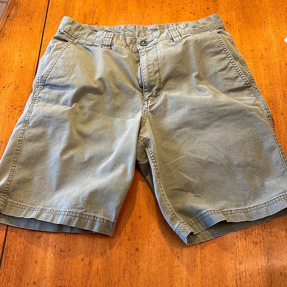 Tommy Bahama men’s short